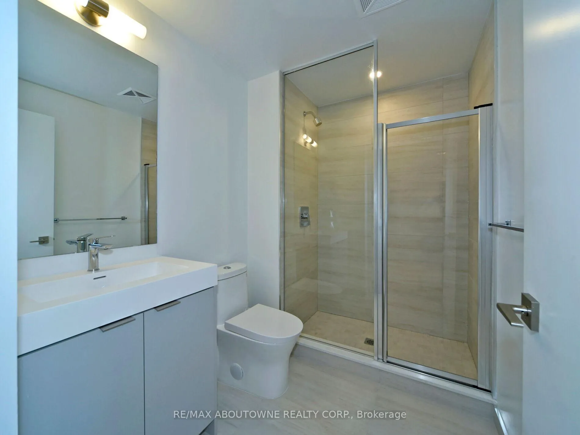 Photo 21 of Unit 711, 10 Abeja Street, Vaughan, Concord — HOMEH