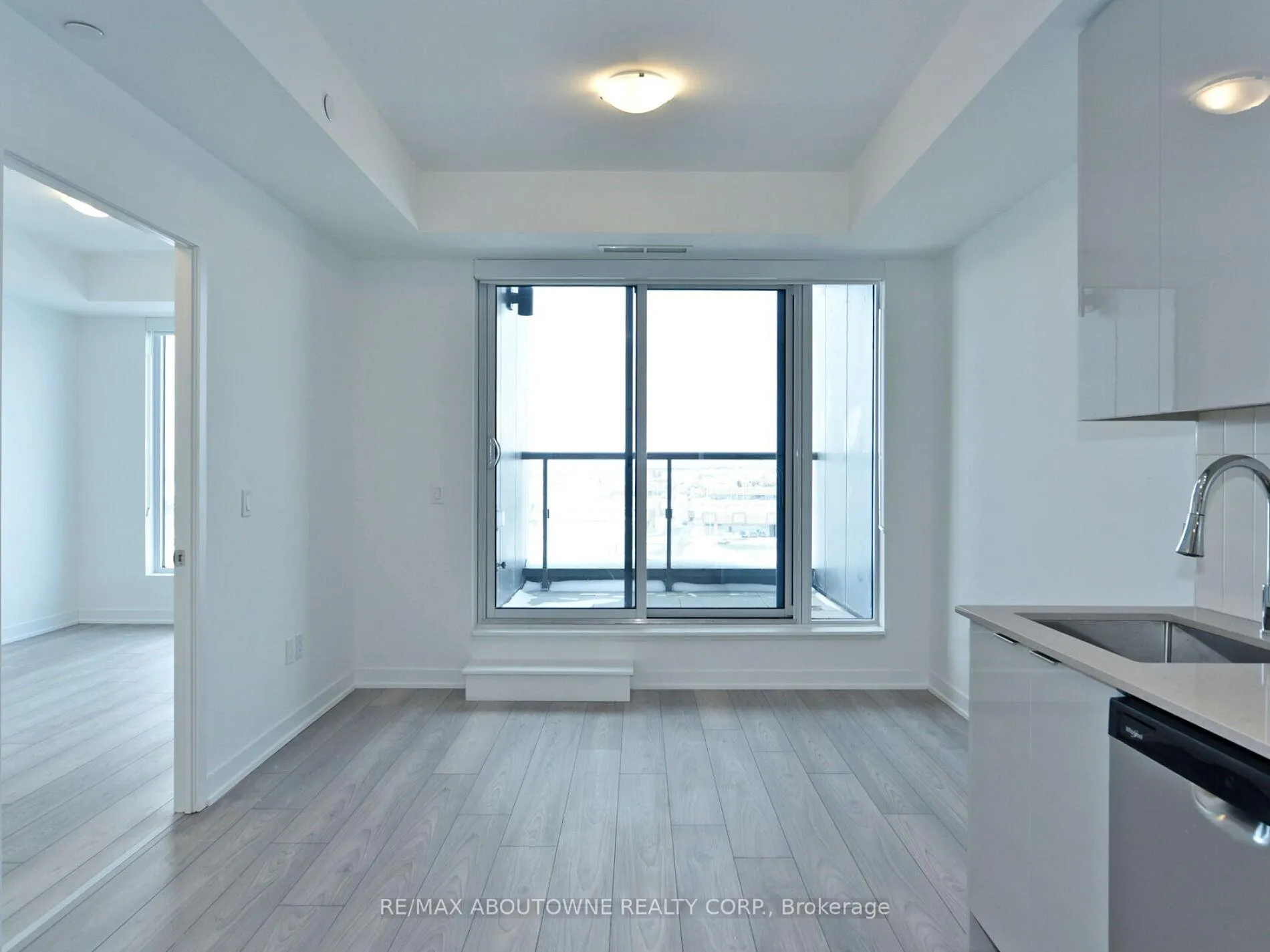 Photo 23 of Unit 711, 10 Abeja Street, Vaughan, Concord — HOMEH