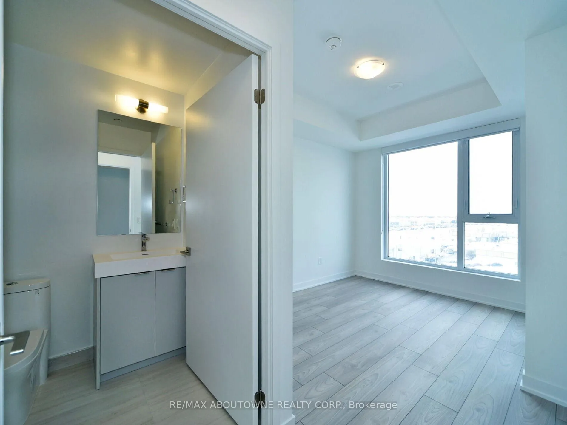 Photo 25 of Unit 711, 10 Abeja Street, Vaughan, Concord — HOMEH