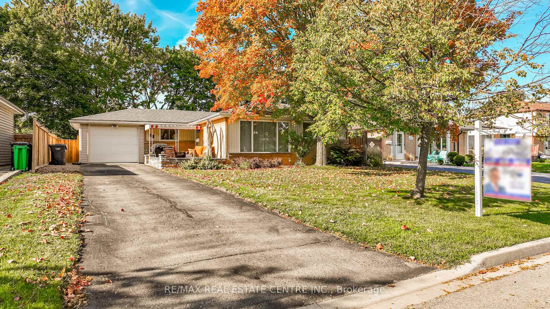 Photo 1 of 23 Bedford Crescent, Brampton, Avondale — HOMEH
