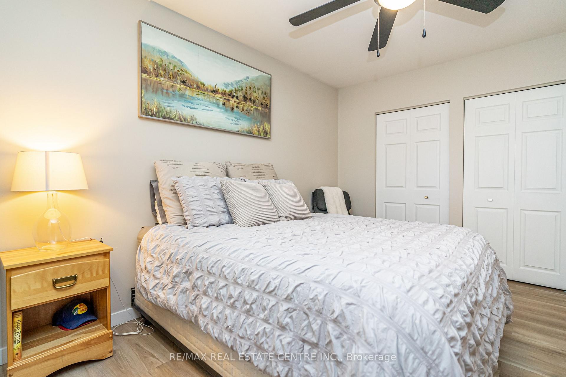 Photo 18 of 23 Bedford Crescent, Brampton, Avondale — HOMEH