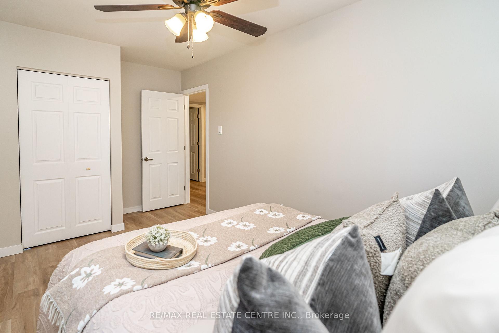 Photo 23 of 23 Bedford Crescent, Brampton, Avondale — HOMEH