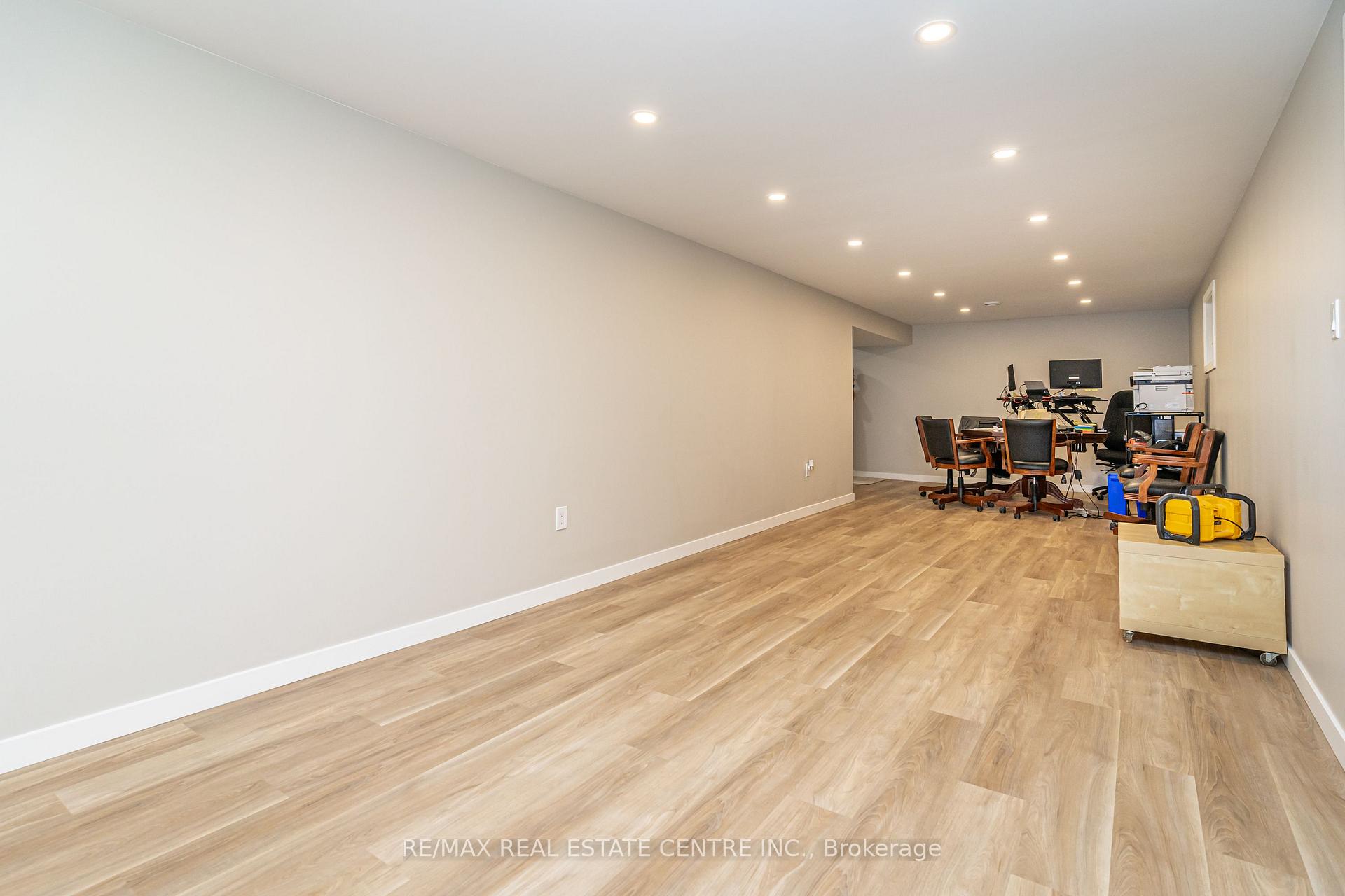 Photo 28 of 23 Bedford Crescent, Brampton, Avondale — HOMEH