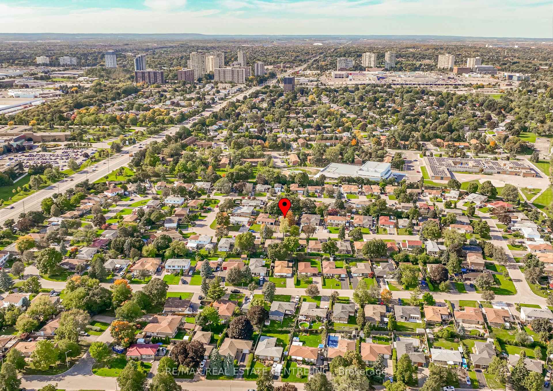 Photo 42 of 23 Bedford Crescent, Brampton, Avondale — HOMEH
