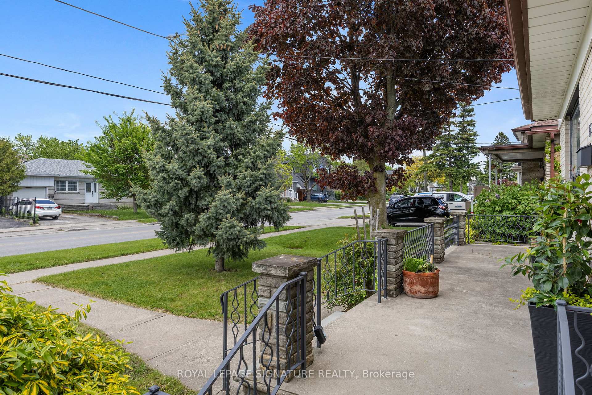Photo 5 of 151 Ranee Avenue, Toronto, Englemount-Lawrence — HOMEH