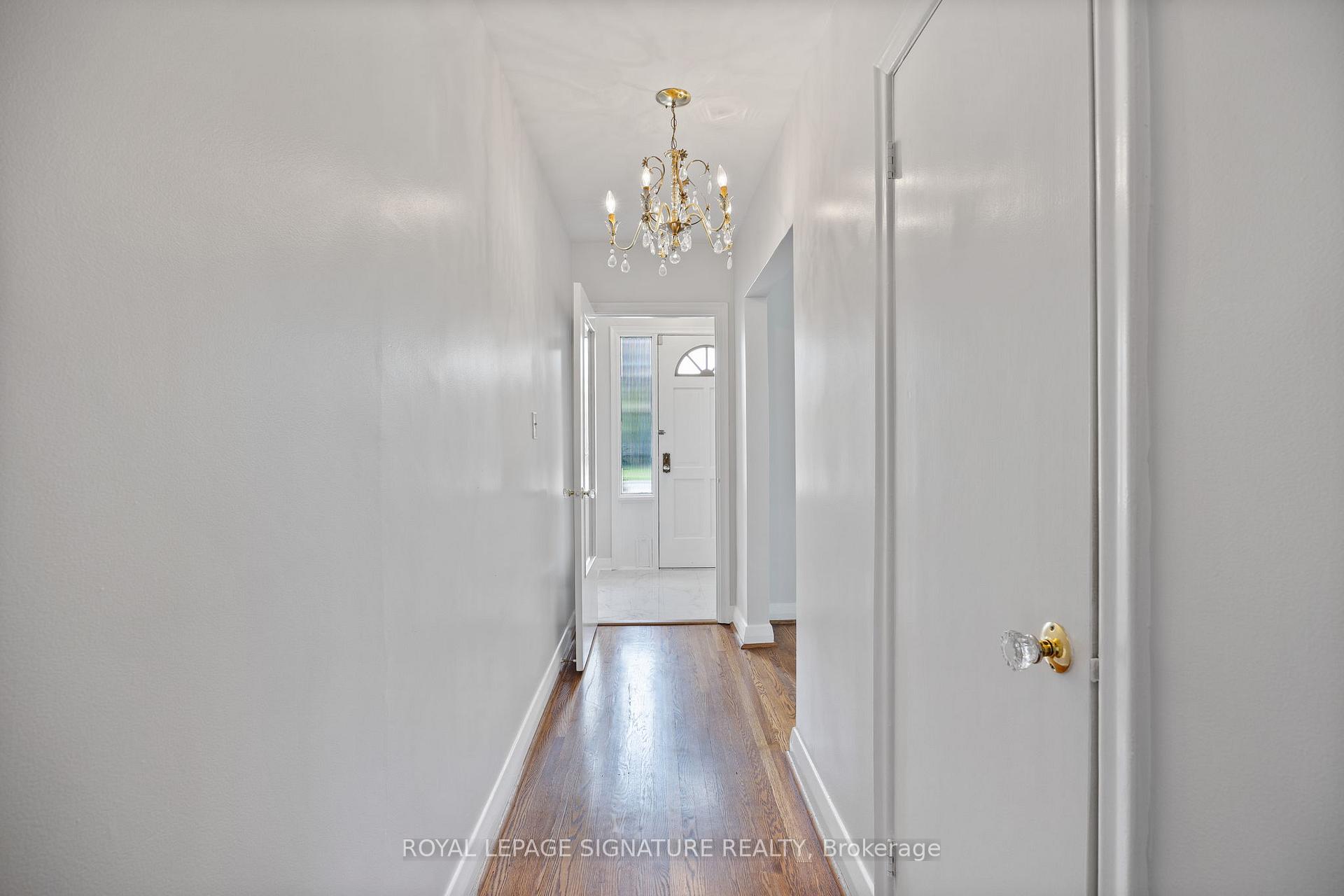 Photo 7 of 151 Ranee Avenue, Toronto, Englemount-Lawrence — HOMEH