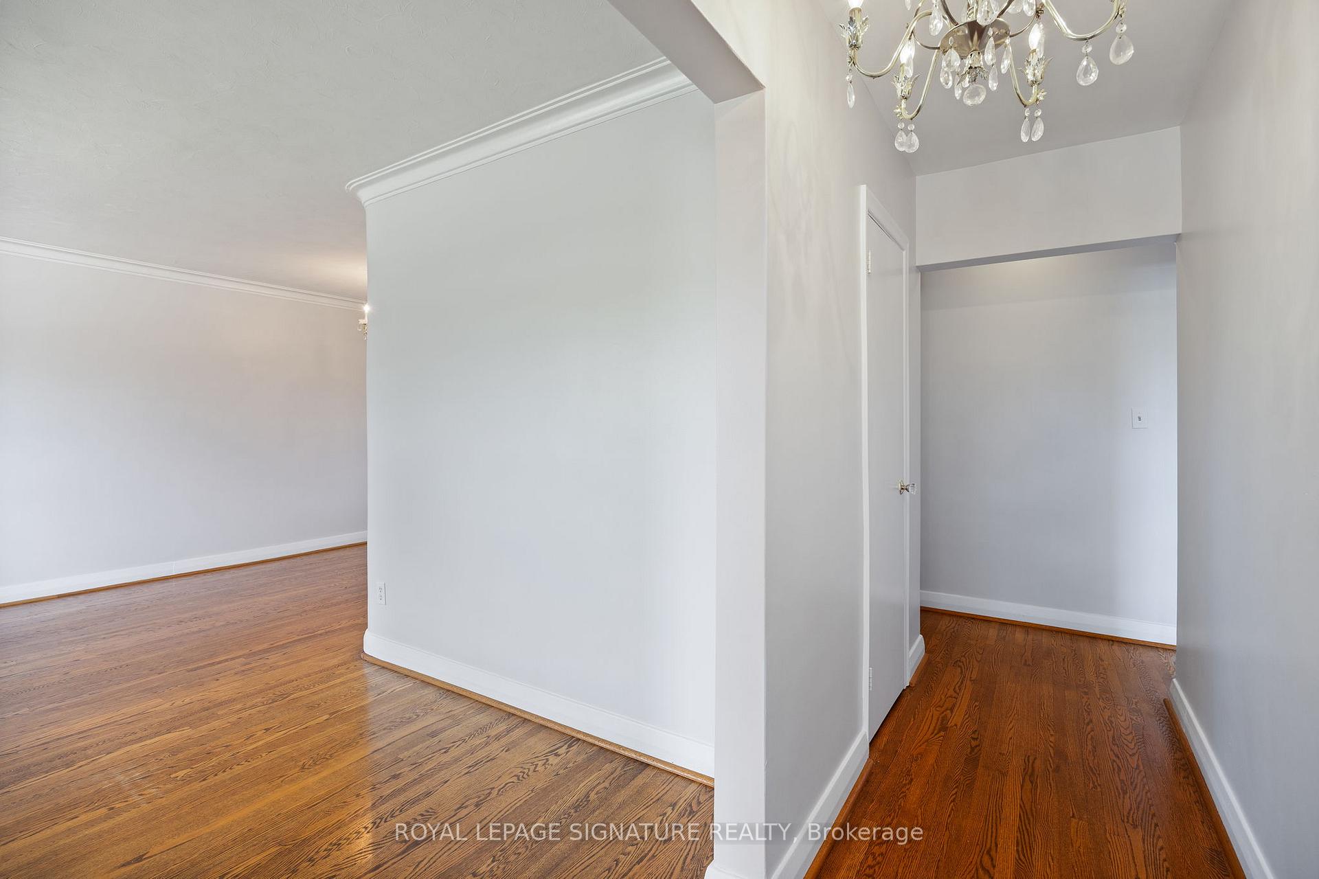 Photo 9 of 151 Ranee Avenue, Toronto, Englemount-Lawrence — HOMEH