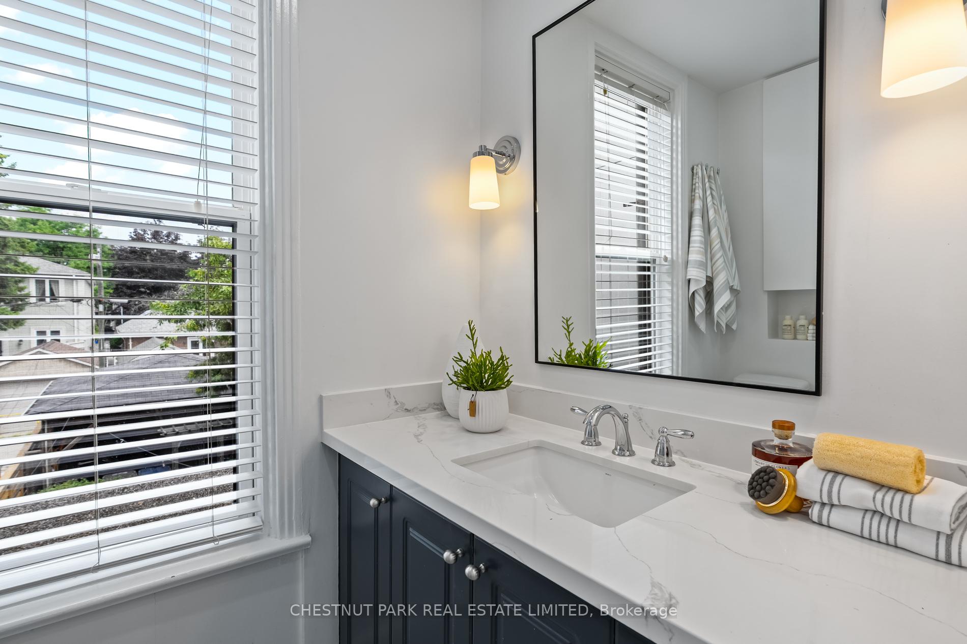 Photo 29 of 190 Woburn Avenue, Toronto, Lawrence Park North — HOMEH