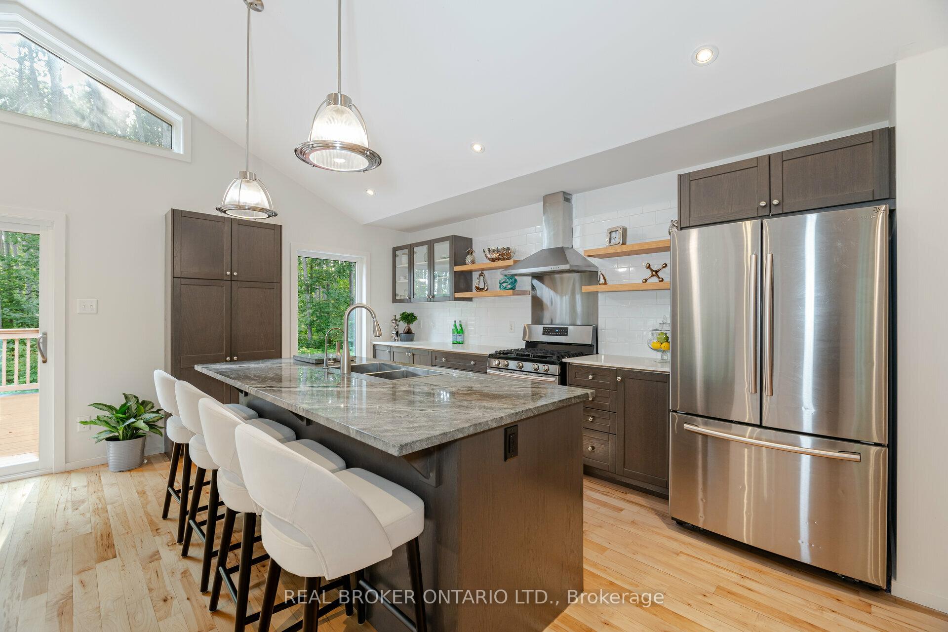 Photo 1 of 4133 Conc 12 Sunnidale Road, Clearview, Rural Clearview — HOMEH