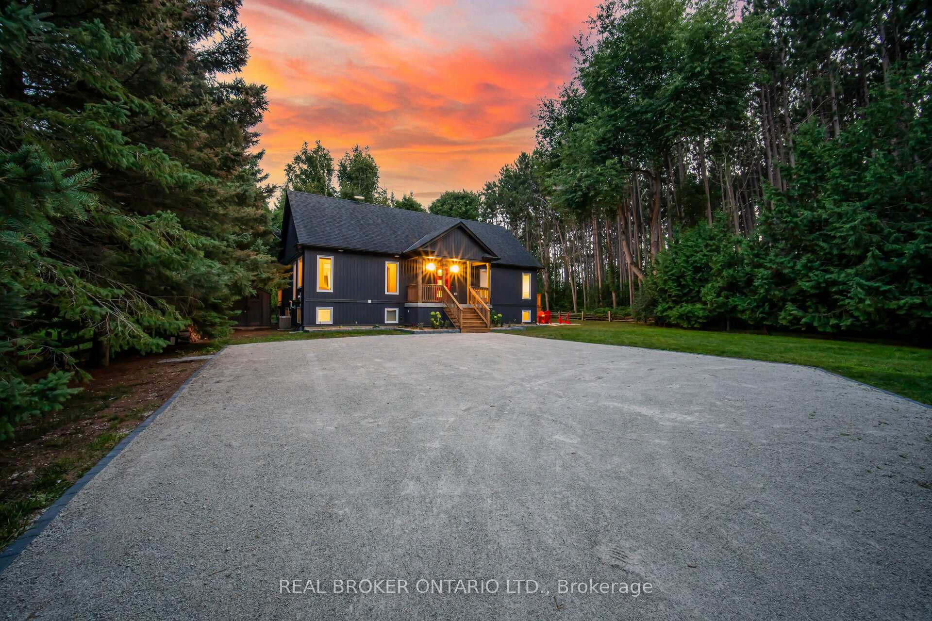 Photo 2 of 4133 Conc 12 Sunnidale Road, Clearview, Rural Clearview — HOMEH