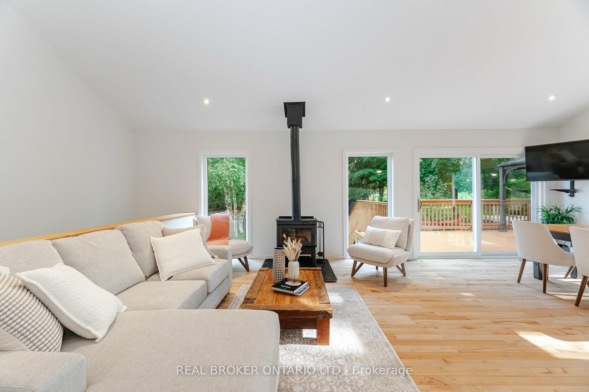 Photo 13 of 4133 Conc 12 Sunnidale Road, Clearview, Rural Clearview — HOMEH