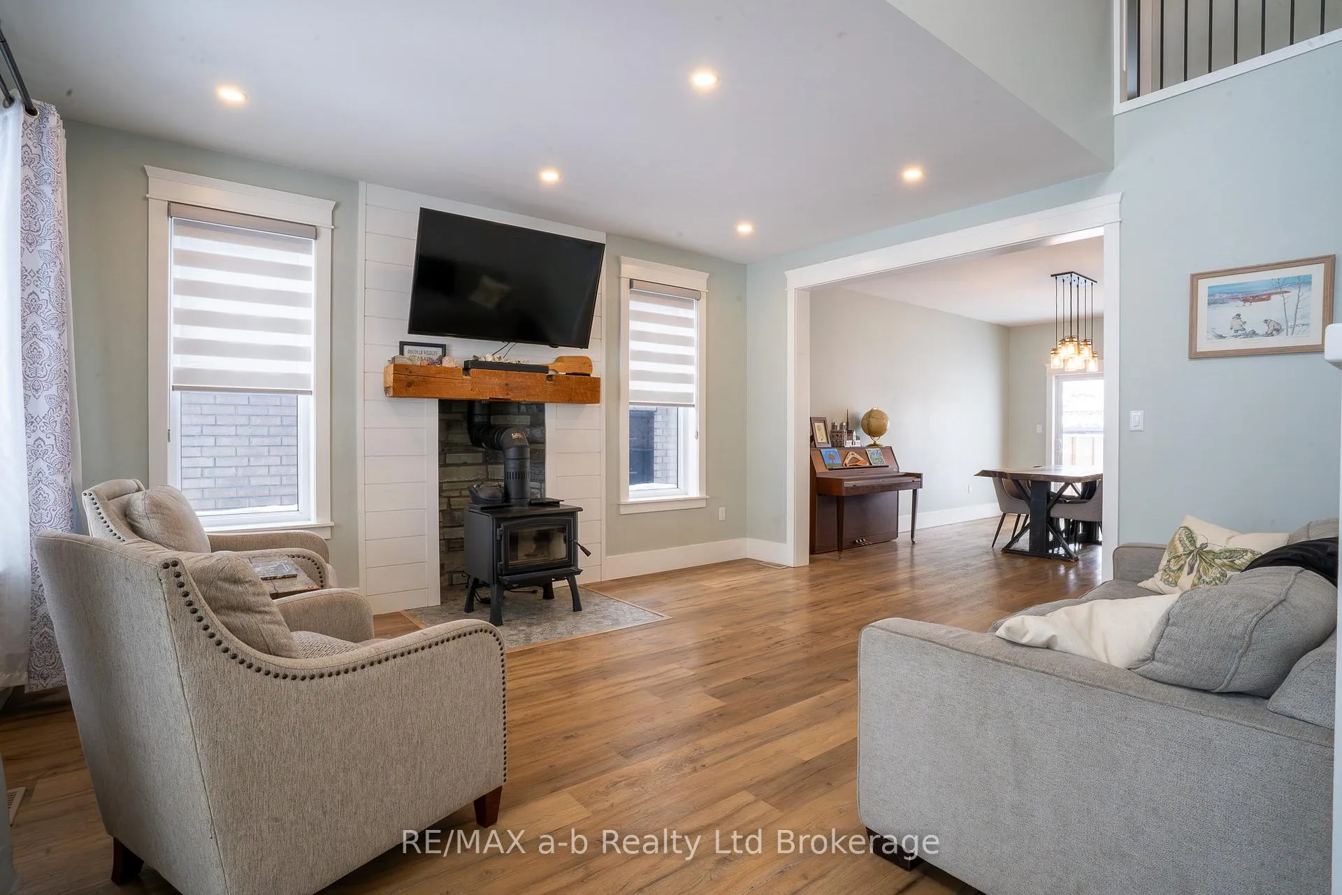 Photo 2 of 82 Sunview Drive, Norwich, Norwich Town — HOMEH