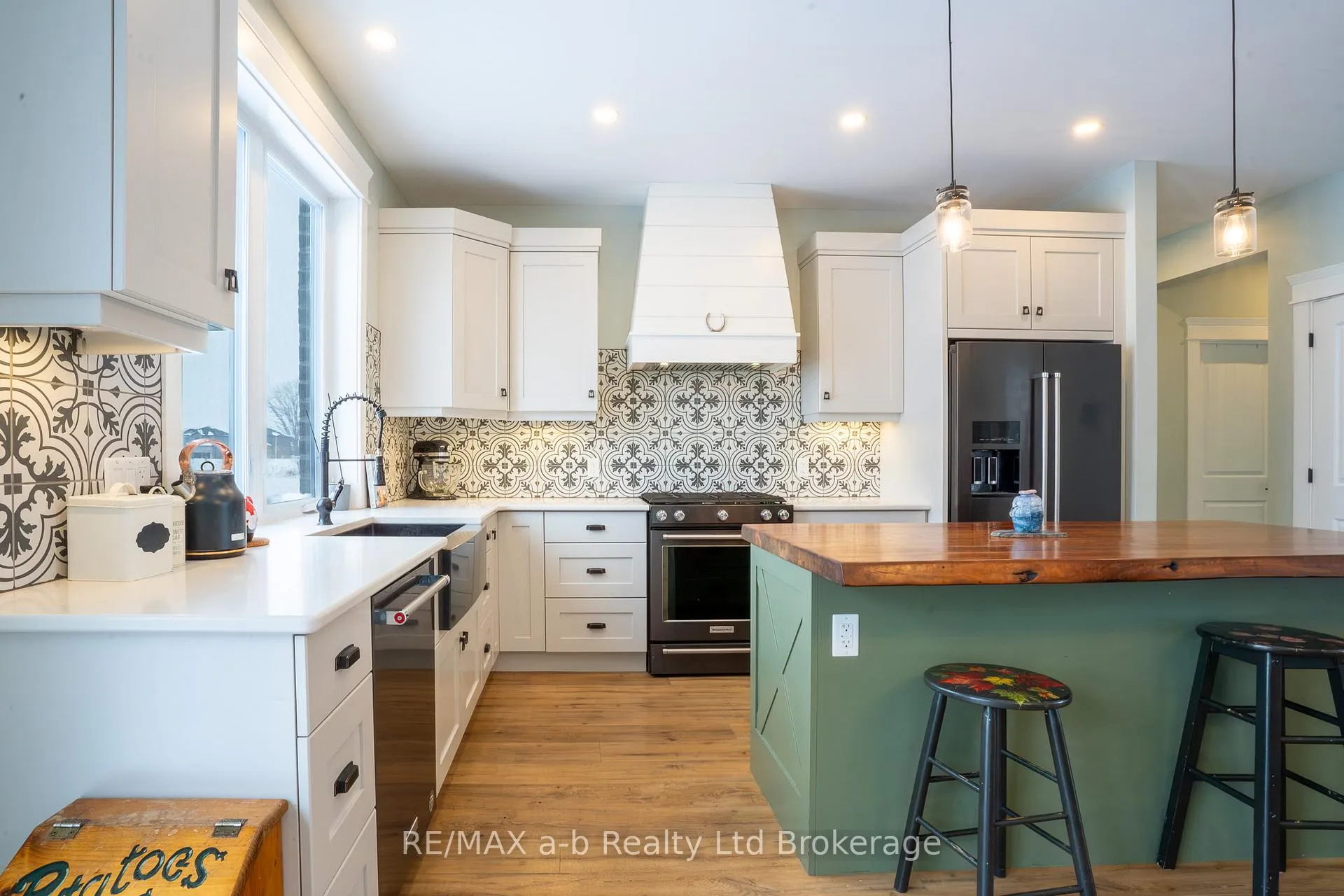 Photo 7 of 82 Sunview Drive, Norwich, Norwich Town — HOMEH