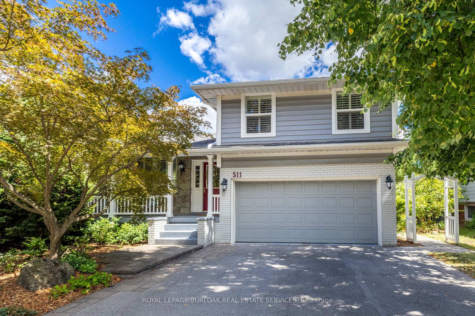 Photo 2 of 511 Limerick Road, Burlington, Shoreacres — HOMEH