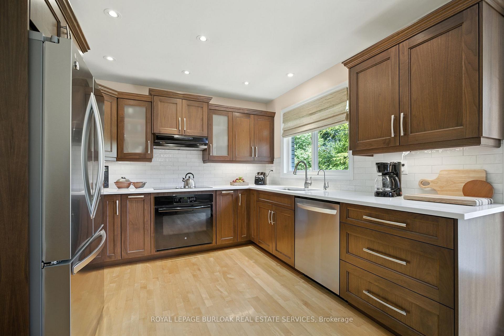 Photo 14 of 511 Limerick Road, Burlington, Shoreacres — HOMEH