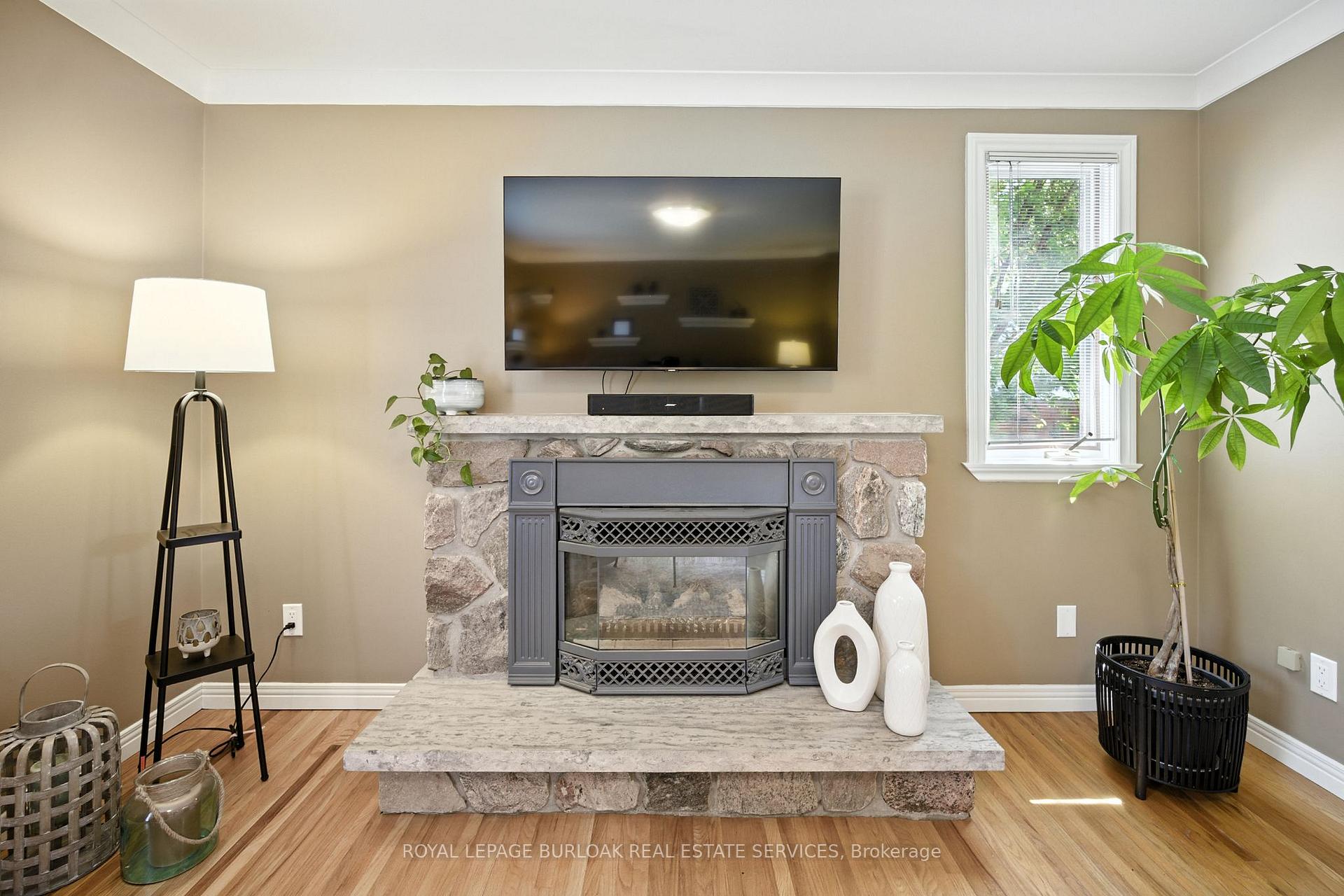 Photo 30 of 511 Limerick Road, Burlington, Shoreacres — HOMEH