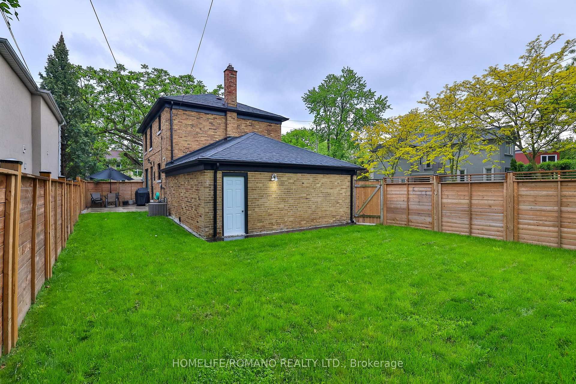 Photo 4 of 542 Deloraine Avenue, Toronto, Bedford Park-Nortown — HOMEH