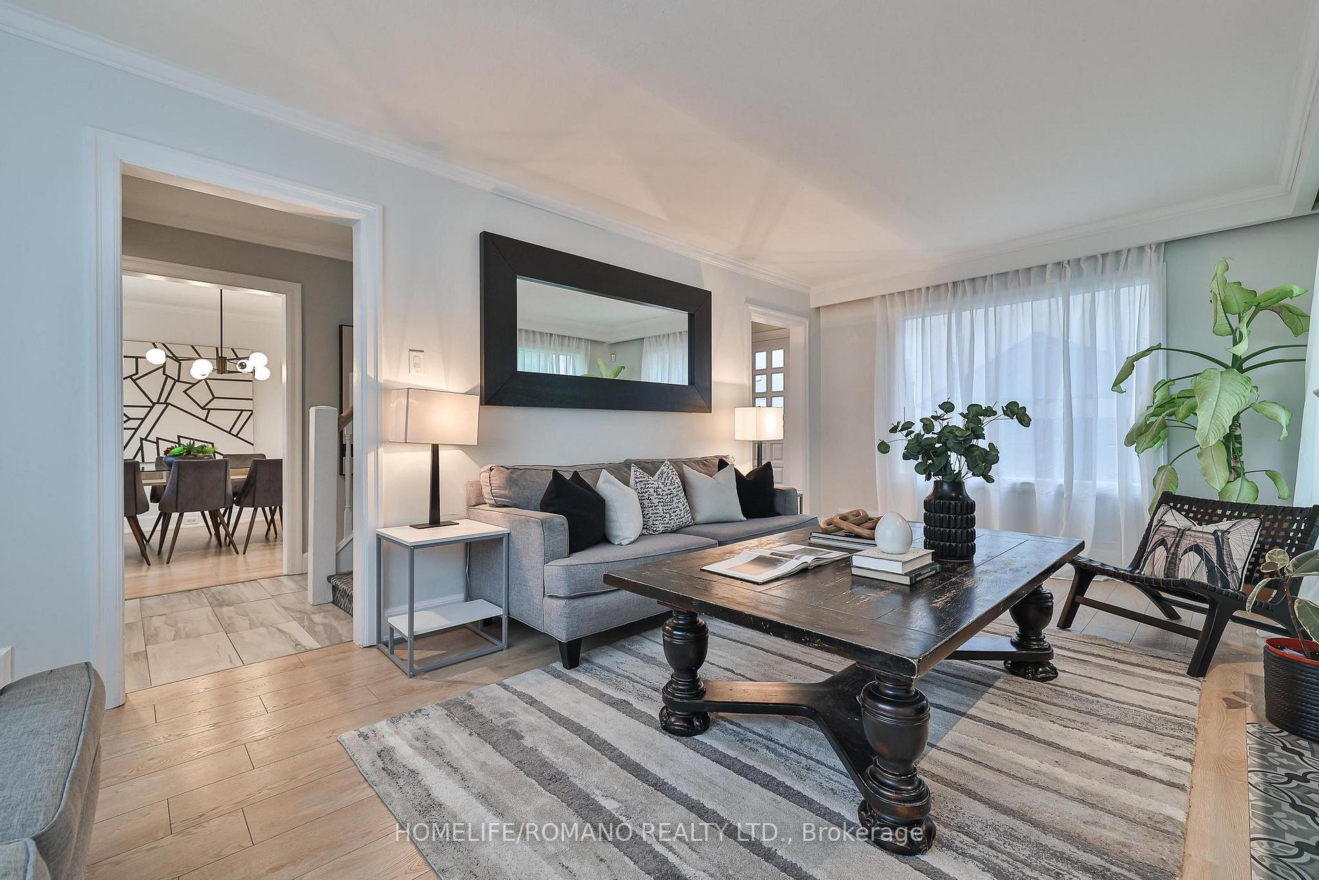 Photo 8 of 542 Deloraine Avenue, Toronto, Bedford Park-Nortown — HOMEH