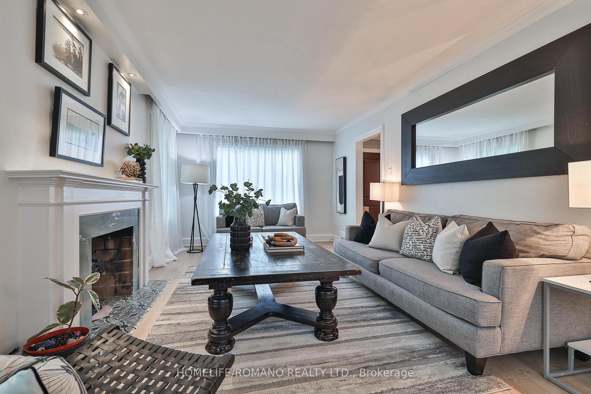 Photo 10 of 542 Deloraine Avenue, Toronto, Bedford Park-Nortown — HOMEH