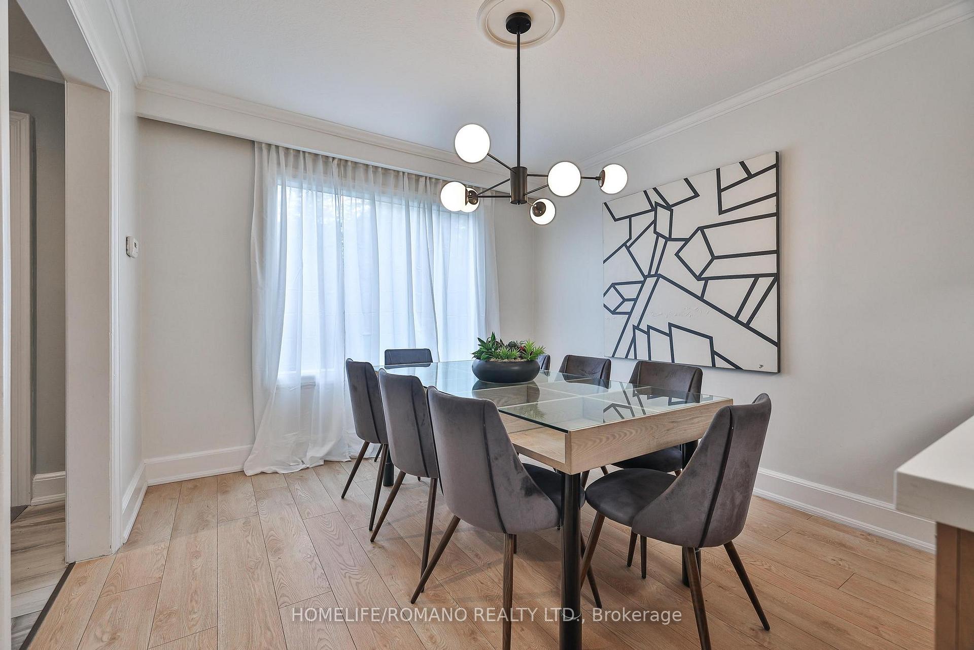 Photo 18 of 542 Deloraine Avenue, Toronto, Bedford Park-Nortown — HOMEH