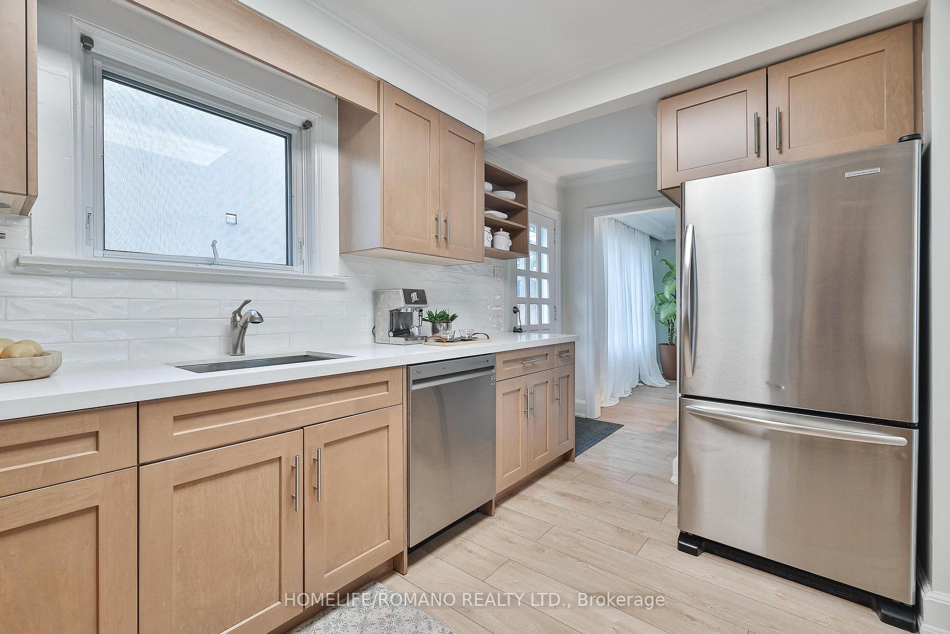 Photo 20 of 542 Deloraine Avenue, Toronto, Bedford Park-Nortown — HOMEH