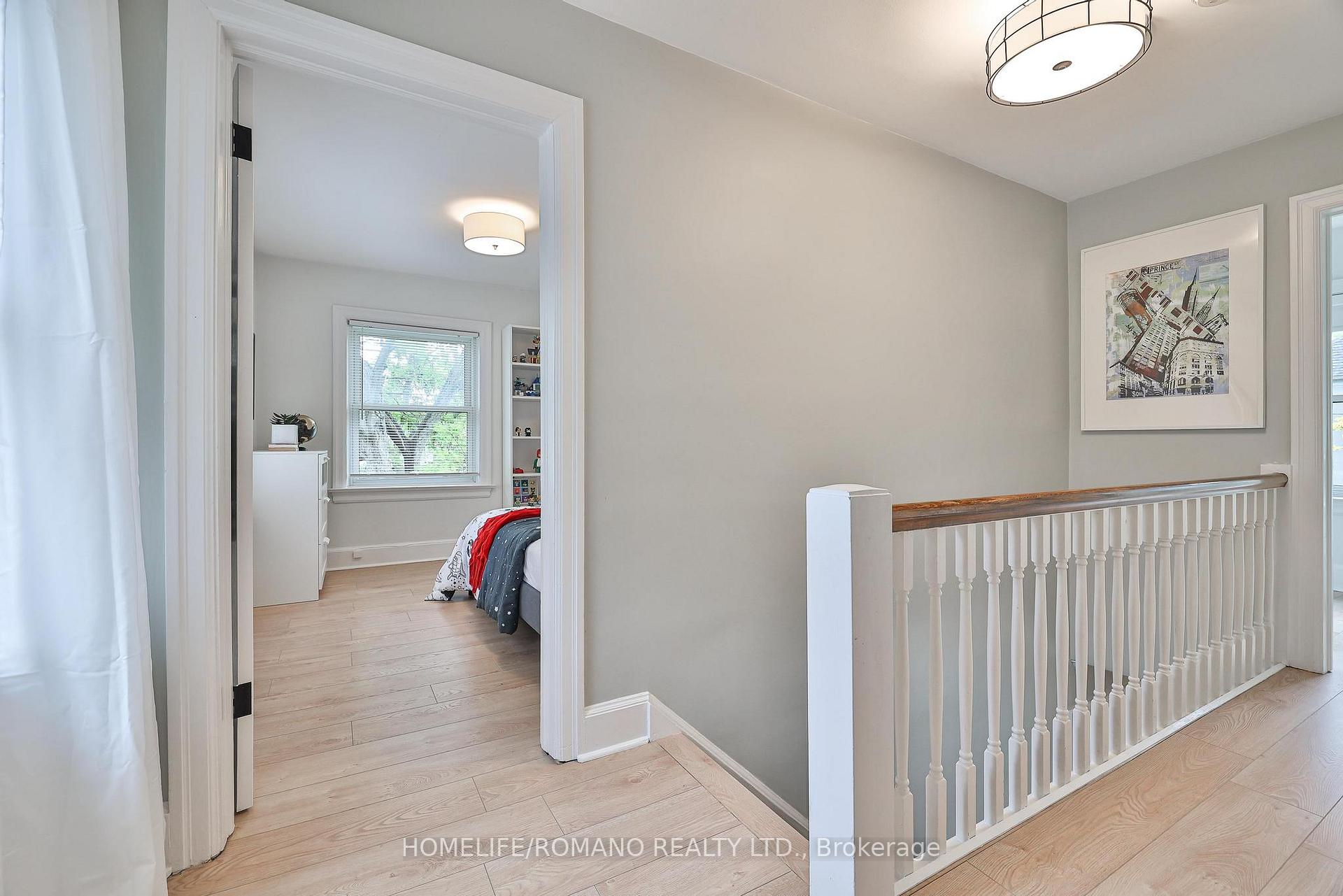 Photo 36 of 542 Deloraine Avenue, Toronto, Bedford Park-Nortown — HOMEH
