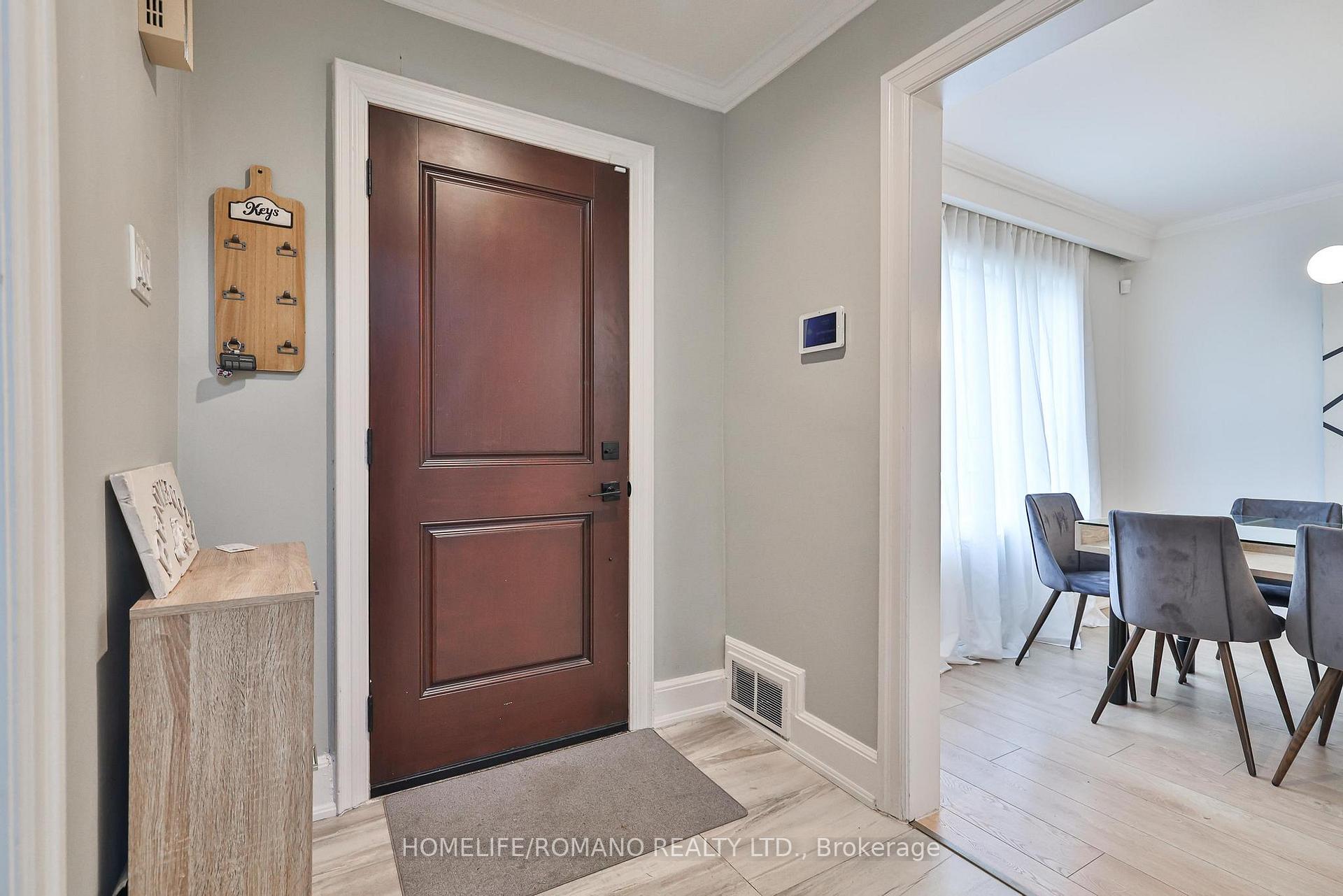 Photo 49 of 542 Deloraine Avenue, Toronto, Bedford Park-Nortown — HOMEH