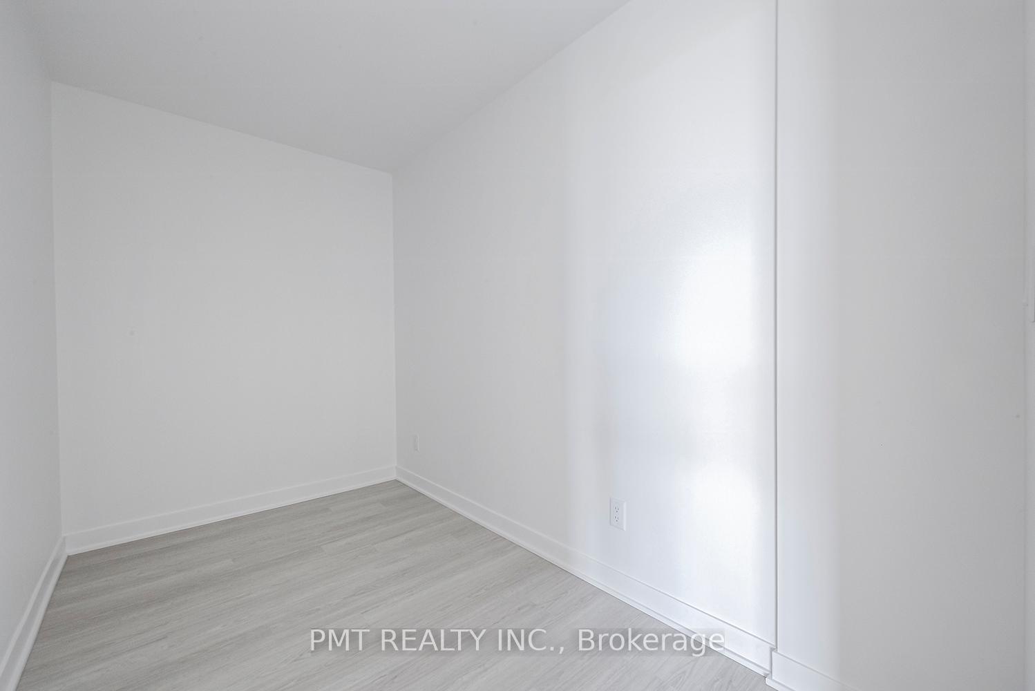 Photo 19 of Unit 1004, 185 Alberta Avenue, Toronto, Oakwood Village — HOMEH