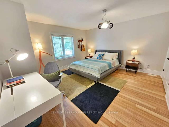Photo 3 of 96 Irma Court, Hamilton, Ancaster — HOMEH