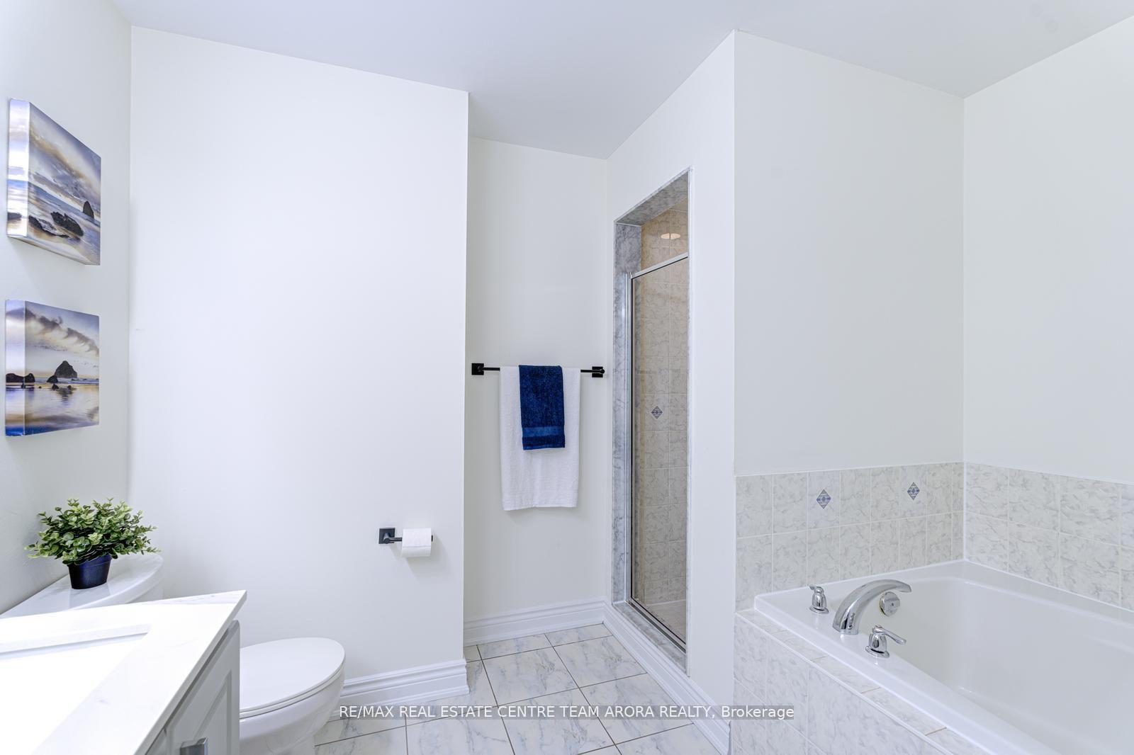 Photo 63 of 57 Sky Harbour Drive, Brampton, Bram West — HOMEH