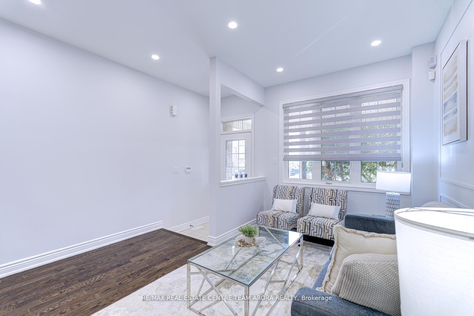 Photo 3 of 57 Sky Harbour Drive, Brampton, Bram West — HOMEH