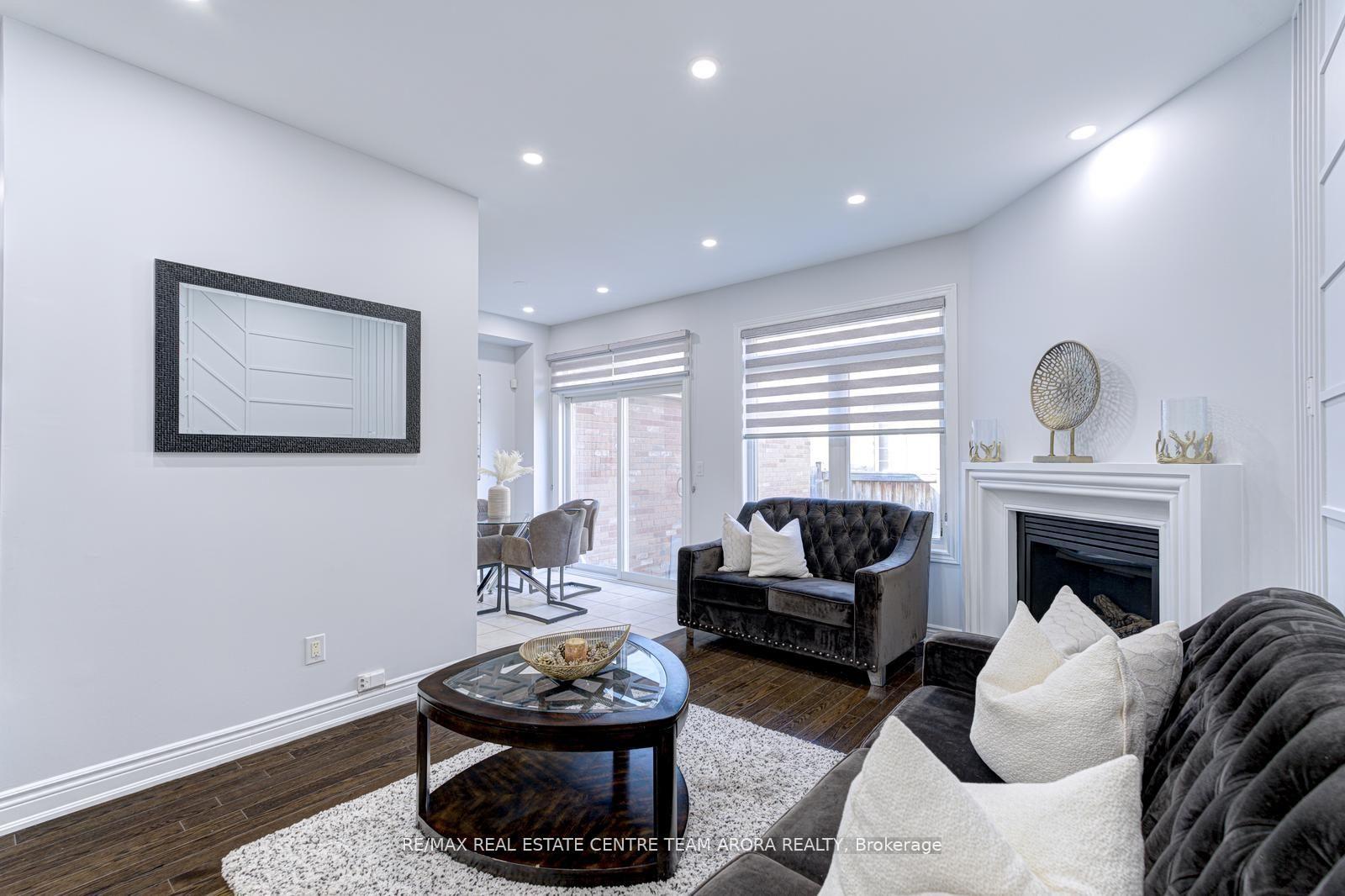 Photo 11 of 57 Sky Harbour Drive, Brampton, Bram West — HOMEH