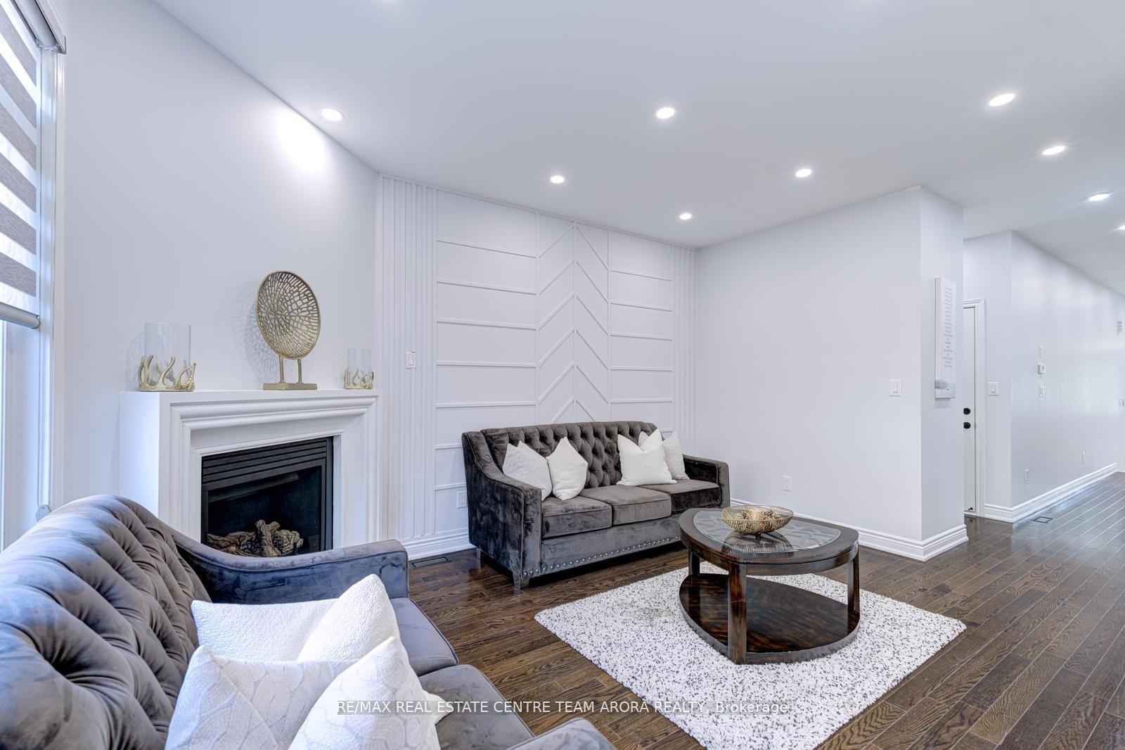 Photo 12 of 57 Sky Harbour Drive, Brampton, Bram West — HOMEH