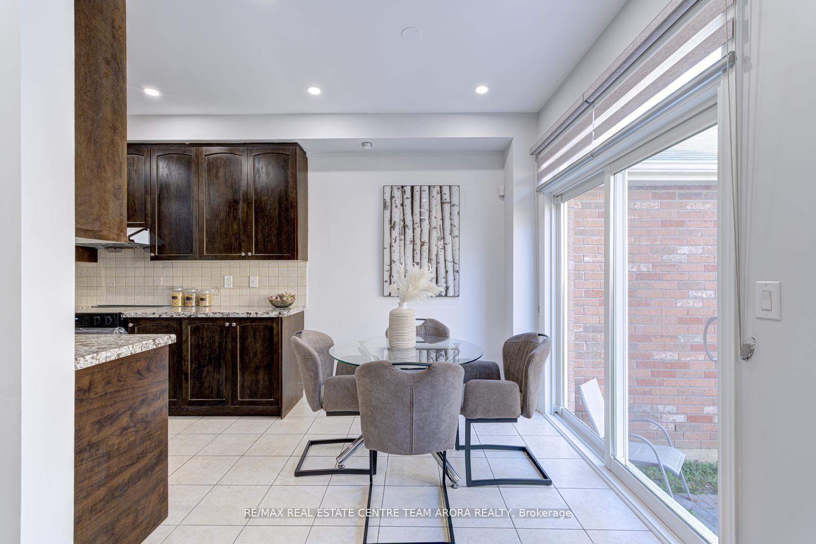 Photo 13 of 57 Sky Harbour Drive, Brampton, Bram West — HOMEH