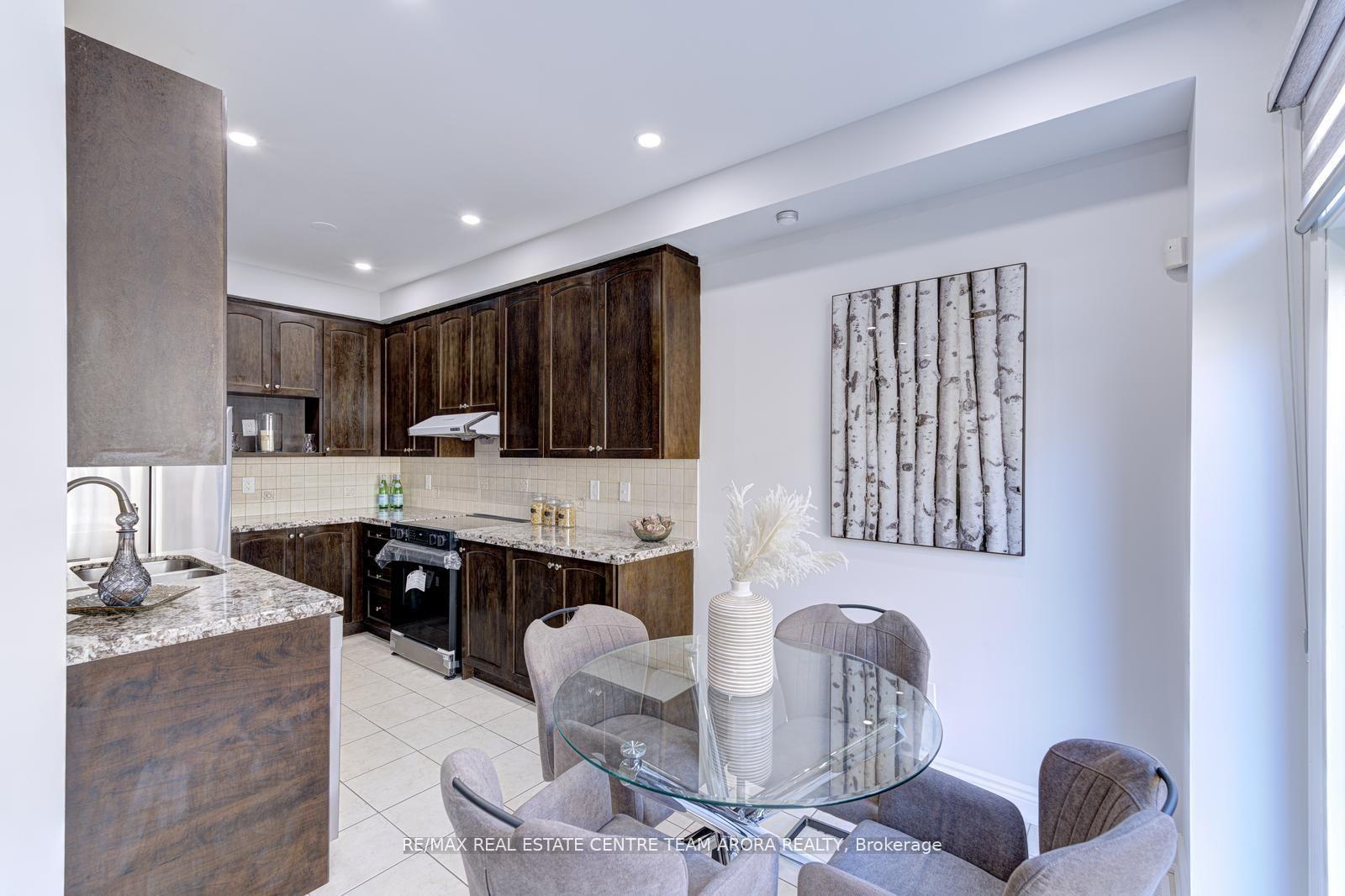 Photo 15 of 57 Sky Harbour Drive, Brampton, Bram West — HOMEH