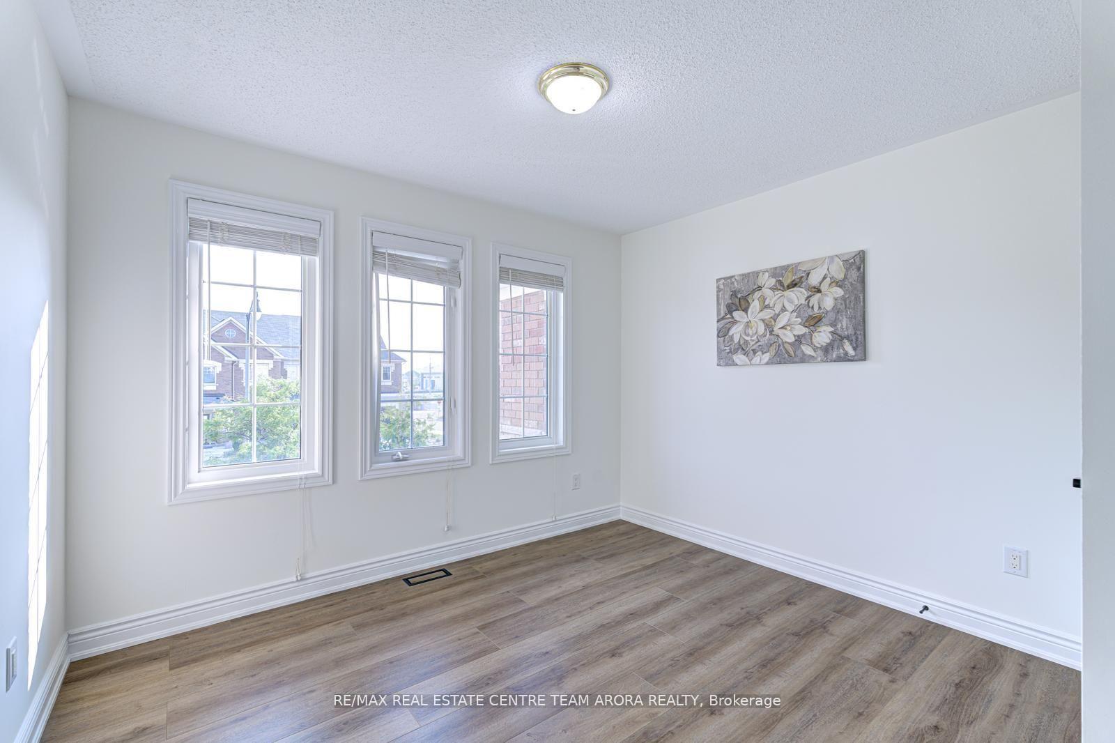 Photo 47 of 57 Sky Harbour Drive, Brampton, Bram West — HOMEH