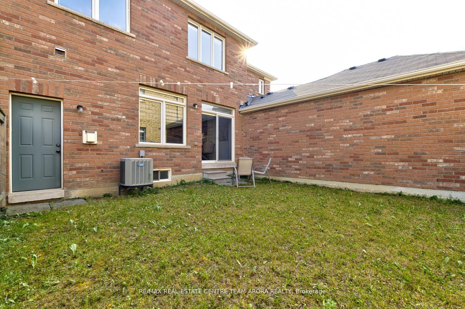Photo 56 of 57 Sky Harbour Drive, Brampton, Bram West — HOMEH
