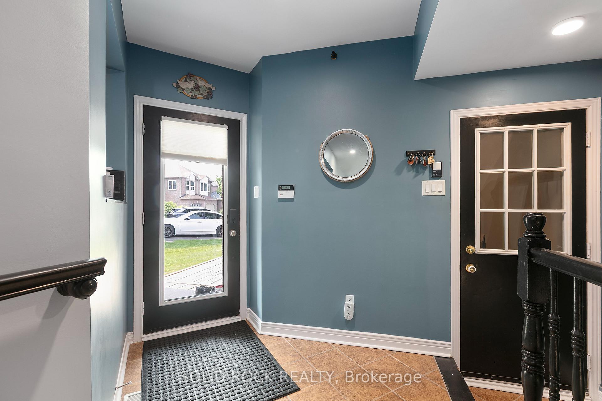 Photo 9 of 22 Grenadier Way, Ottawa, Barrhaven - Longfields — HOMEH