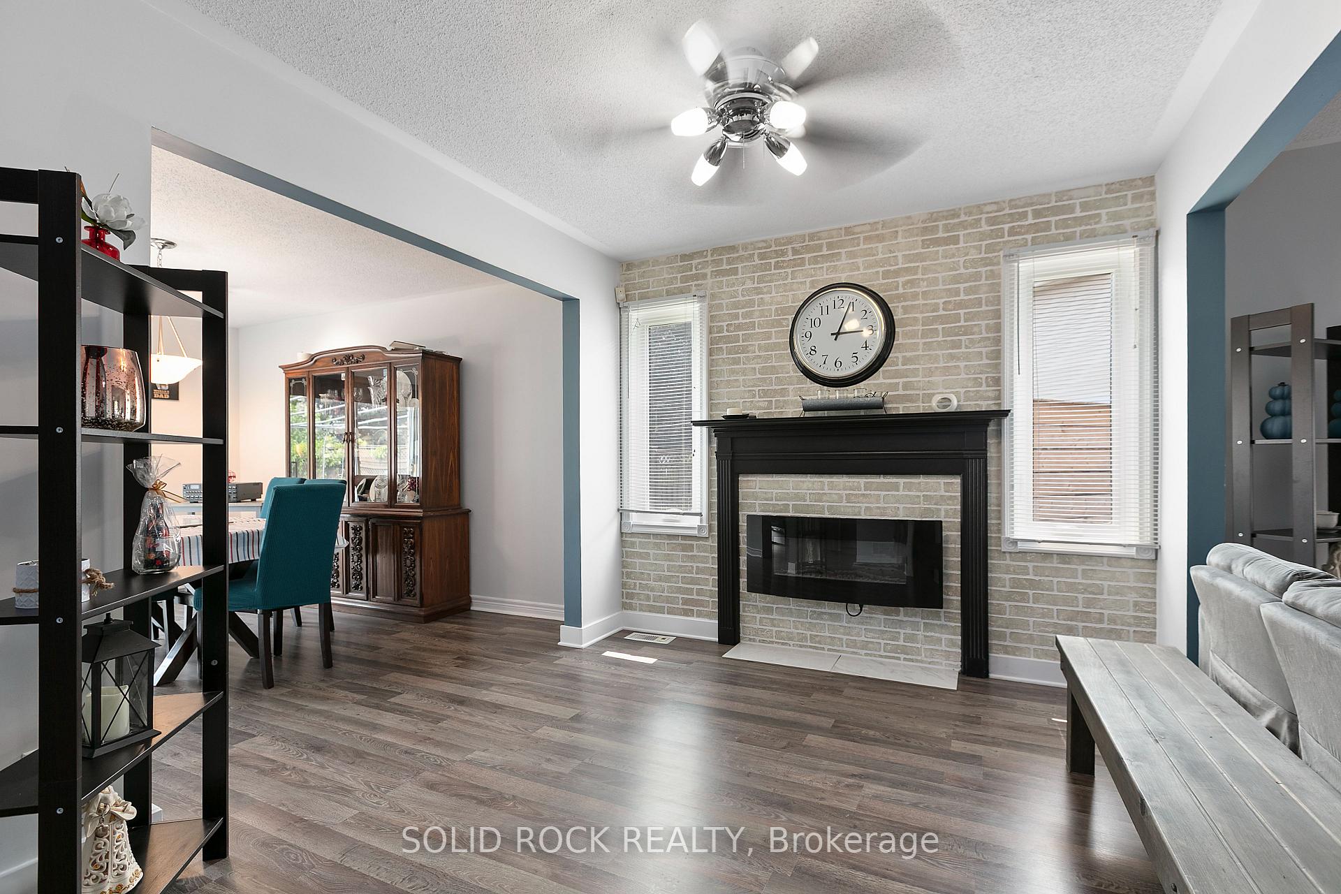 Photo 16 of 22 Grenadier Way, Ottawa, Barrhaven - Longfields — HOMEH