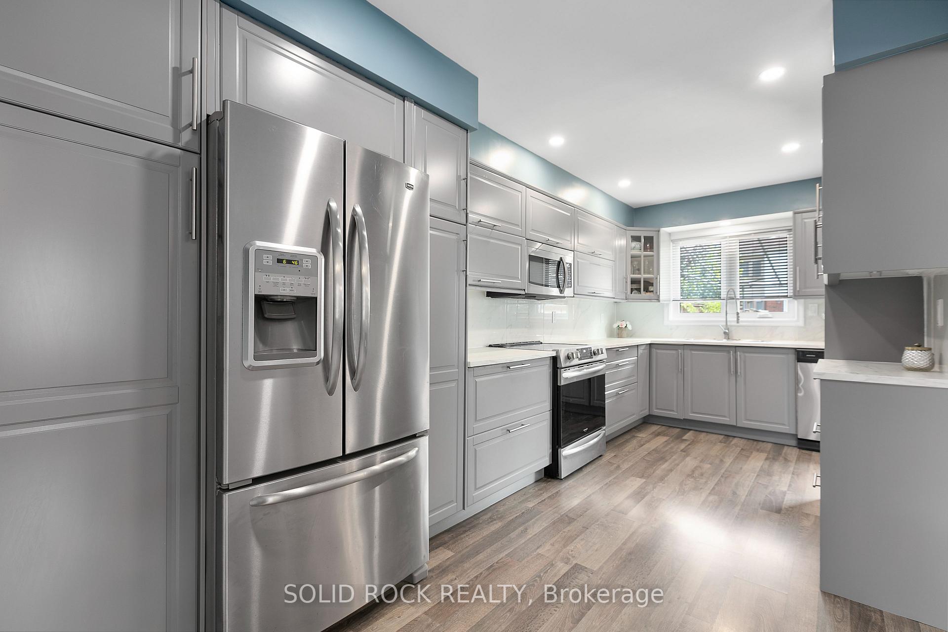 Photo 20 of 22 Grenadier Way, Ottawa, Barrhaven - Longfields — HOMEH