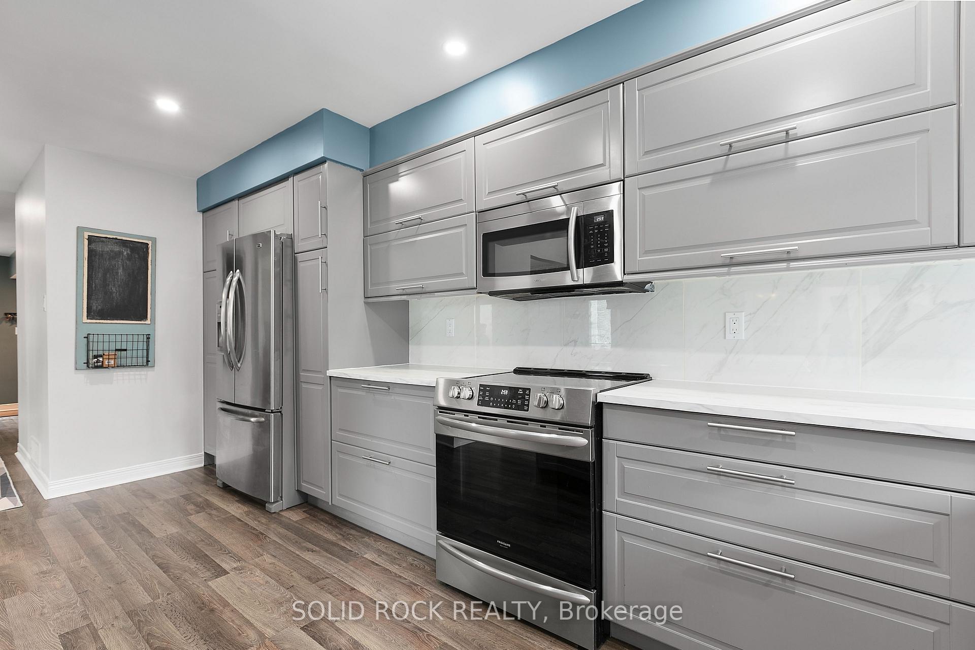 Photo 23 of 22 Grenadier Way, Ottawa, Barrhaven - Longfields — HOMEH