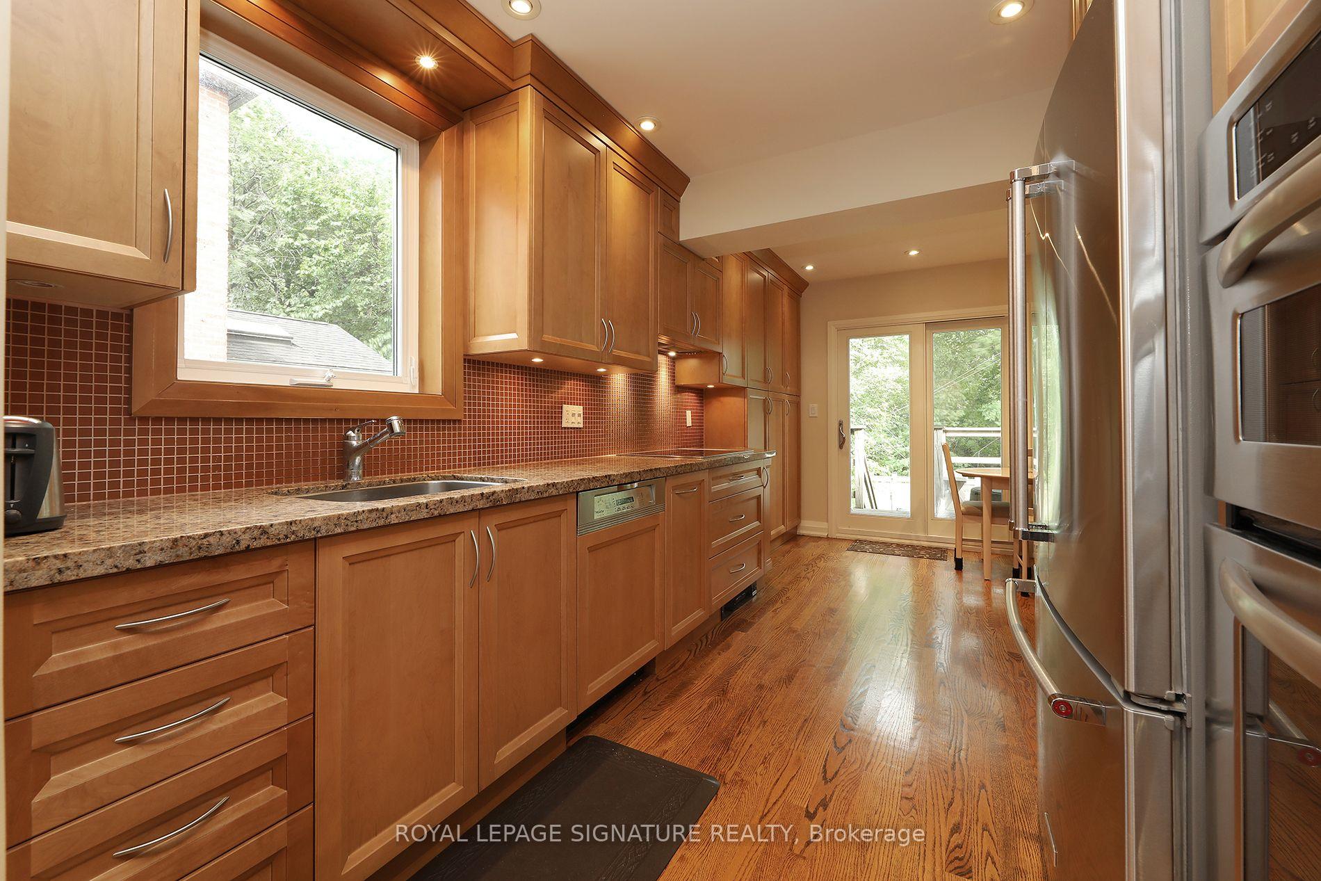 Photo 11 of 4 Aldburn Road, Toronto, Forest Hill North — HOMEH