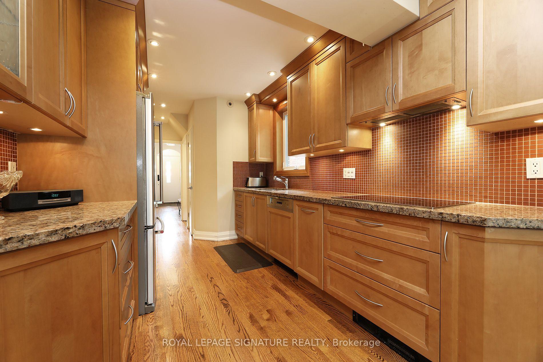 Photo 13 of 4 Aldburn Road, Toronto, Forest Hill North — HOMEH