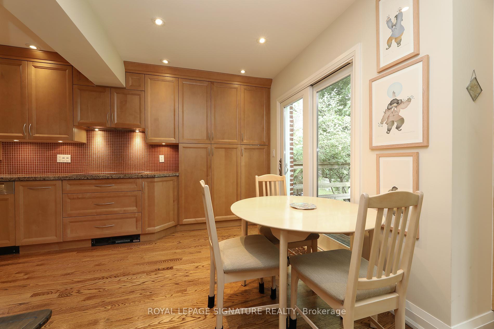 Photo 16 of 4 Aldburn Road, Toronto, Forest Hill North — HOMEH