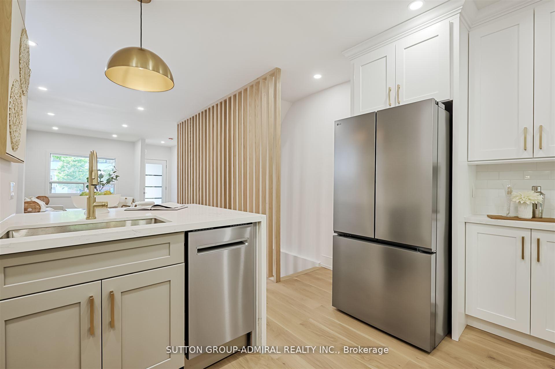 Photo 24 of 325 Winona Drive, Toronto, Oakwood Village — HOMEH