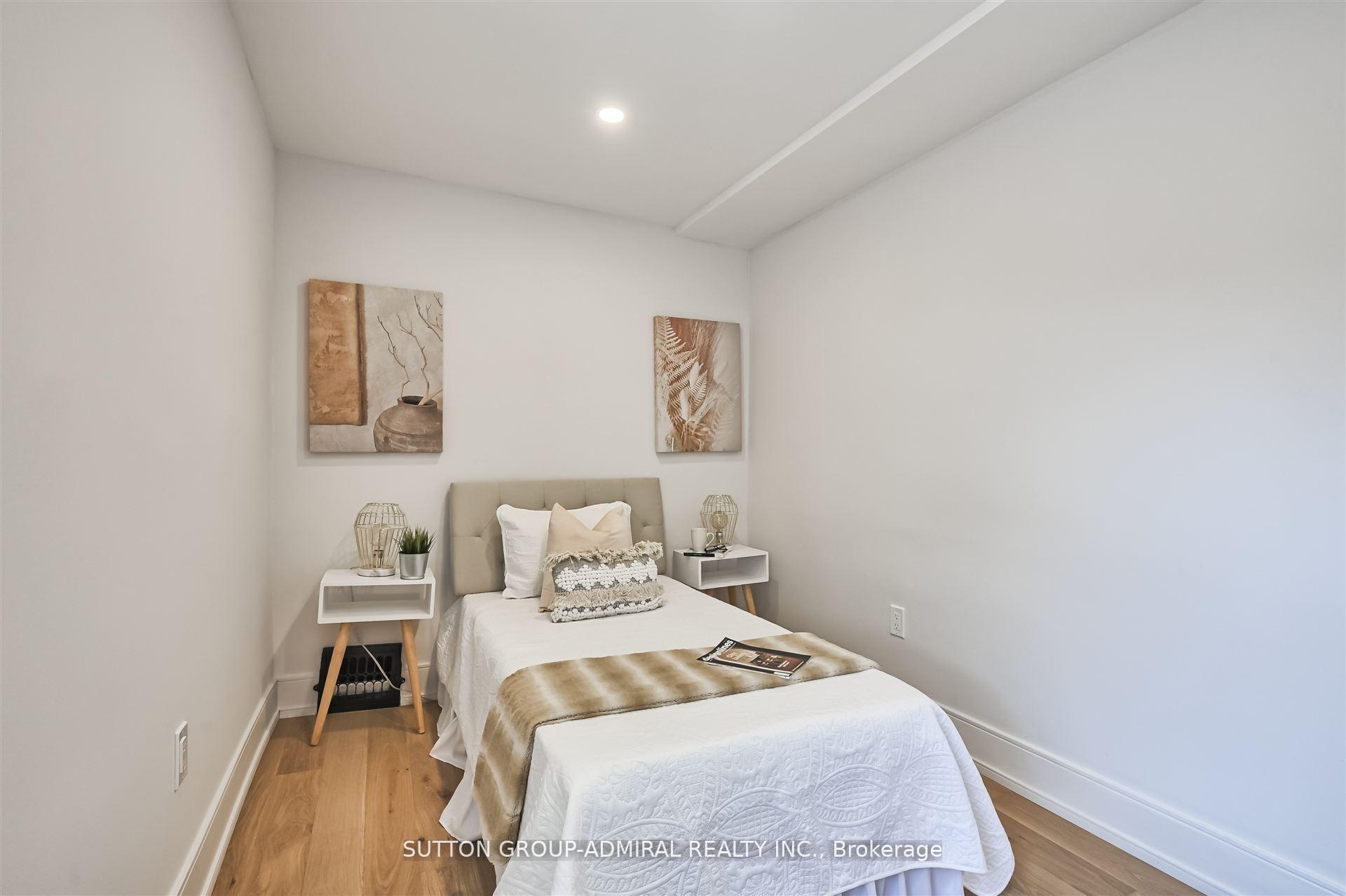 Photo 36 of 325 Winona Drive, Toronto, Oakwood Village — HOMEH