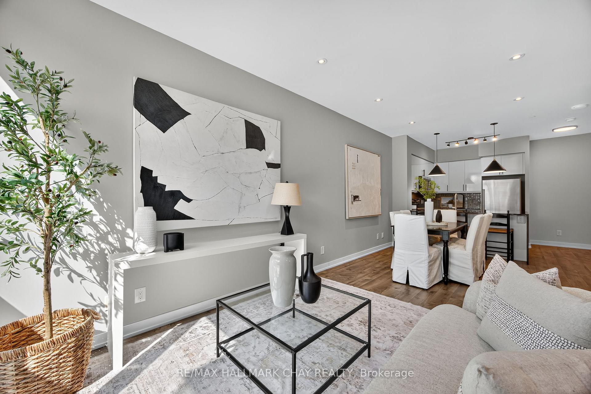 Photo 5 of Unit TH3, 70 Lanark Avenue, Toronto, Oakwood Village — HOMEH