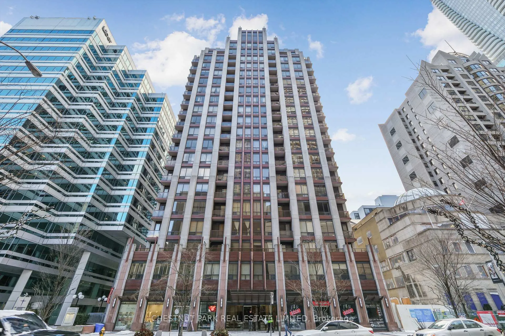 Front of Unit 1209, 85 Bloor Street E