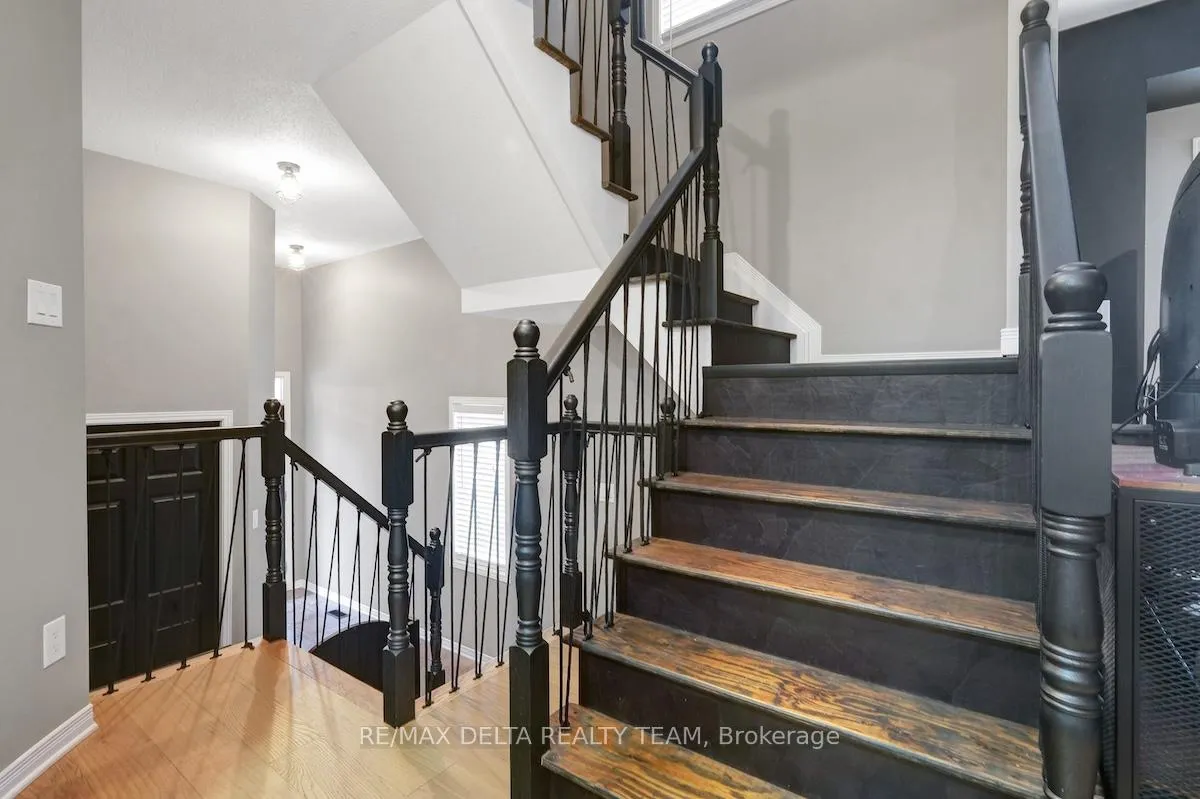 Photo 9 of 244 Parkrose Private, Ottawa, Chatelaine Village — HOMEH