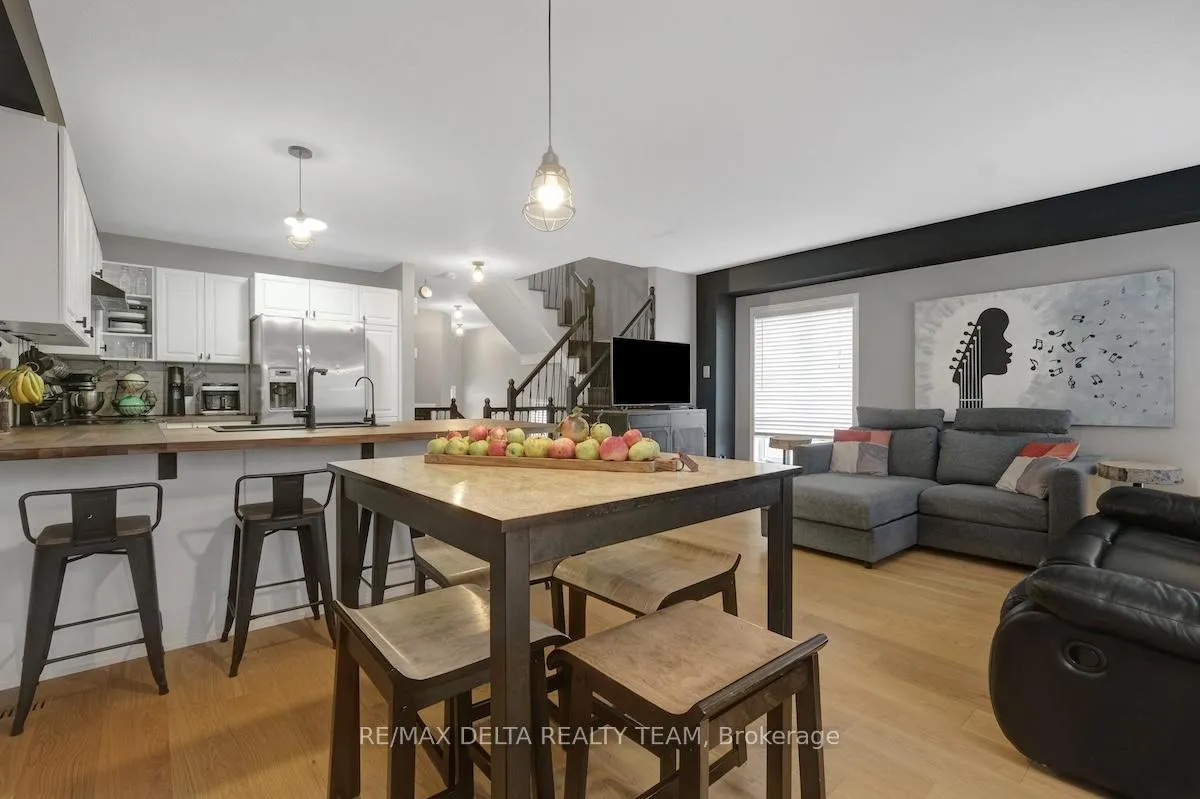 Photo 16 of 244 Parkrose Private, Ottawa, Chatelaine Village — HOMEH